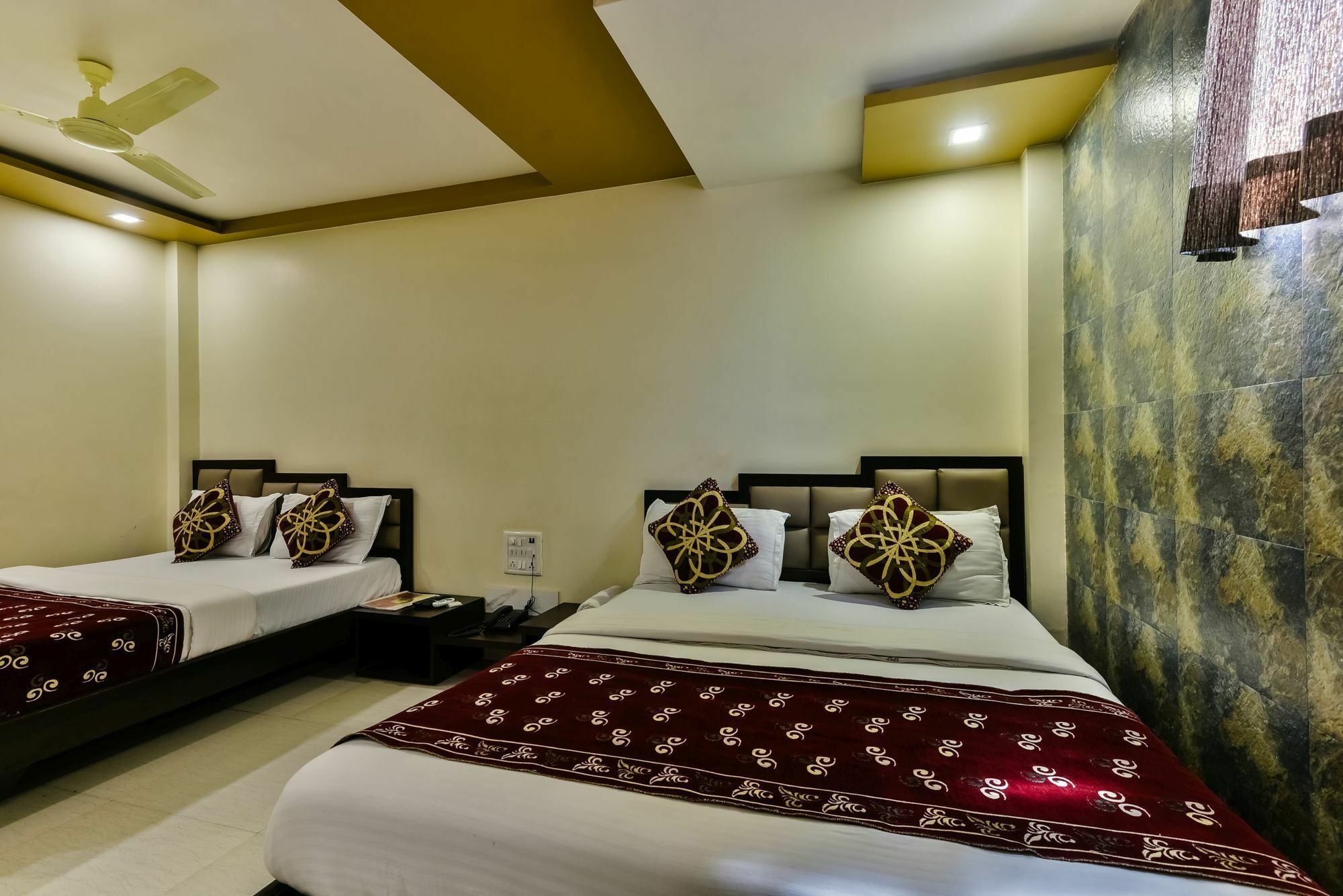Hotel Guestinn Residency Mumbai Dış mekan fotoğraf